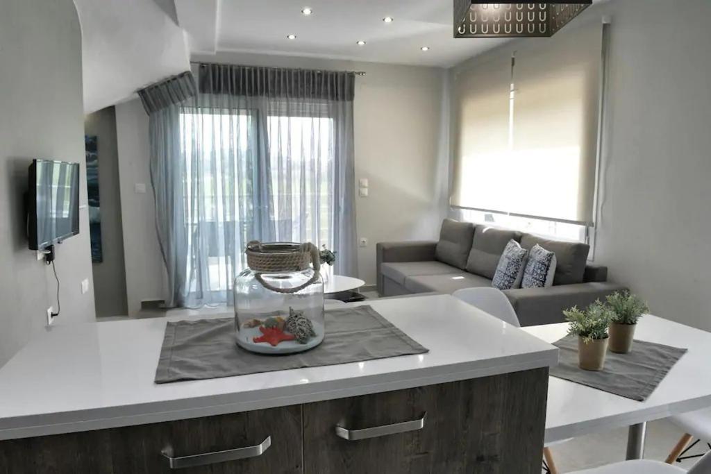 Crystallia Seaside Maisonette By Rentalspro- Nea Moudania Exterior foto