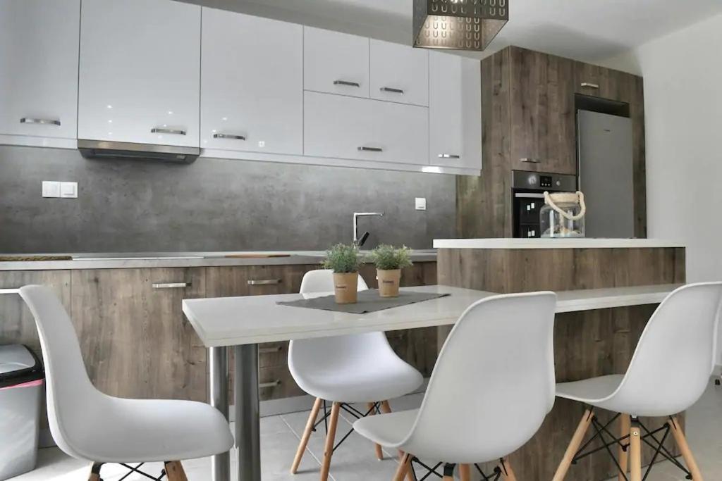 Crystallia Seaside Maisonette By Rentalspro- Nea Moudania Exterior foto